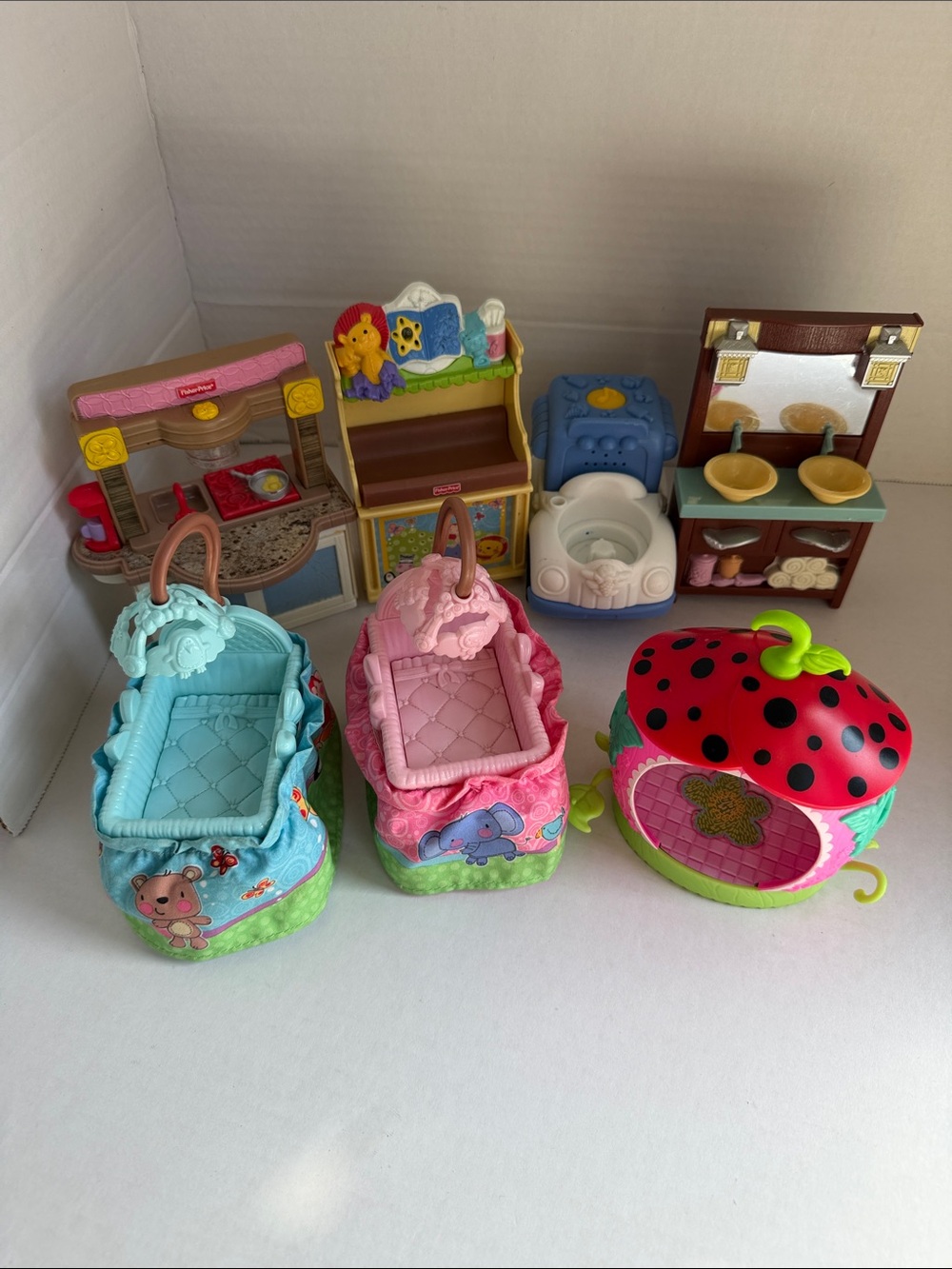 Fisher-Price Loving Family Nursery Lot (7 Pcs) - 2007/2008 Vintage